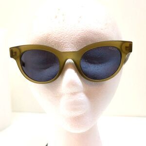 Quay Australia Star Struck Cat's Eye Sunglasses